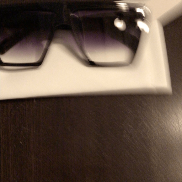 NeW! OTRA Ollie shield sunglasses main image 5